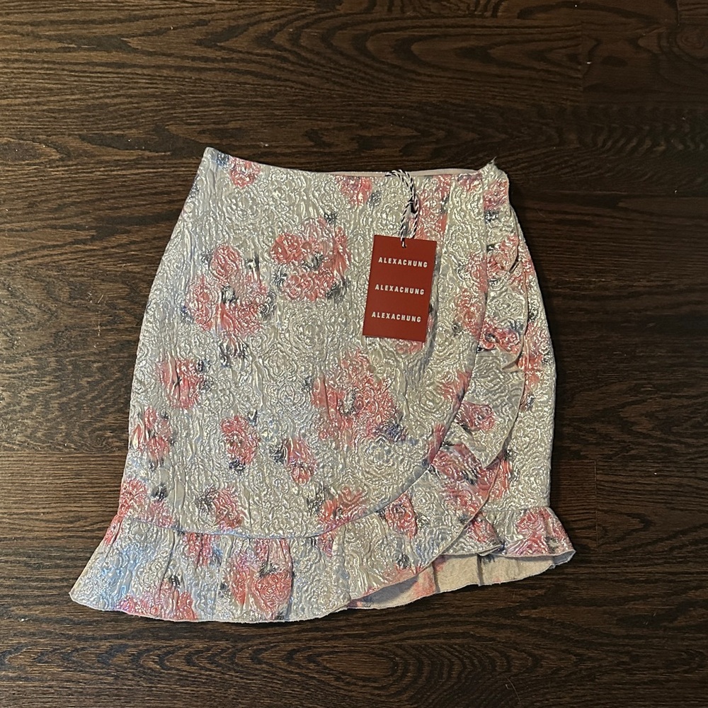 NWT ALEXACHUNG Wrap-effect ruffle-trimmed brocade mini skirt